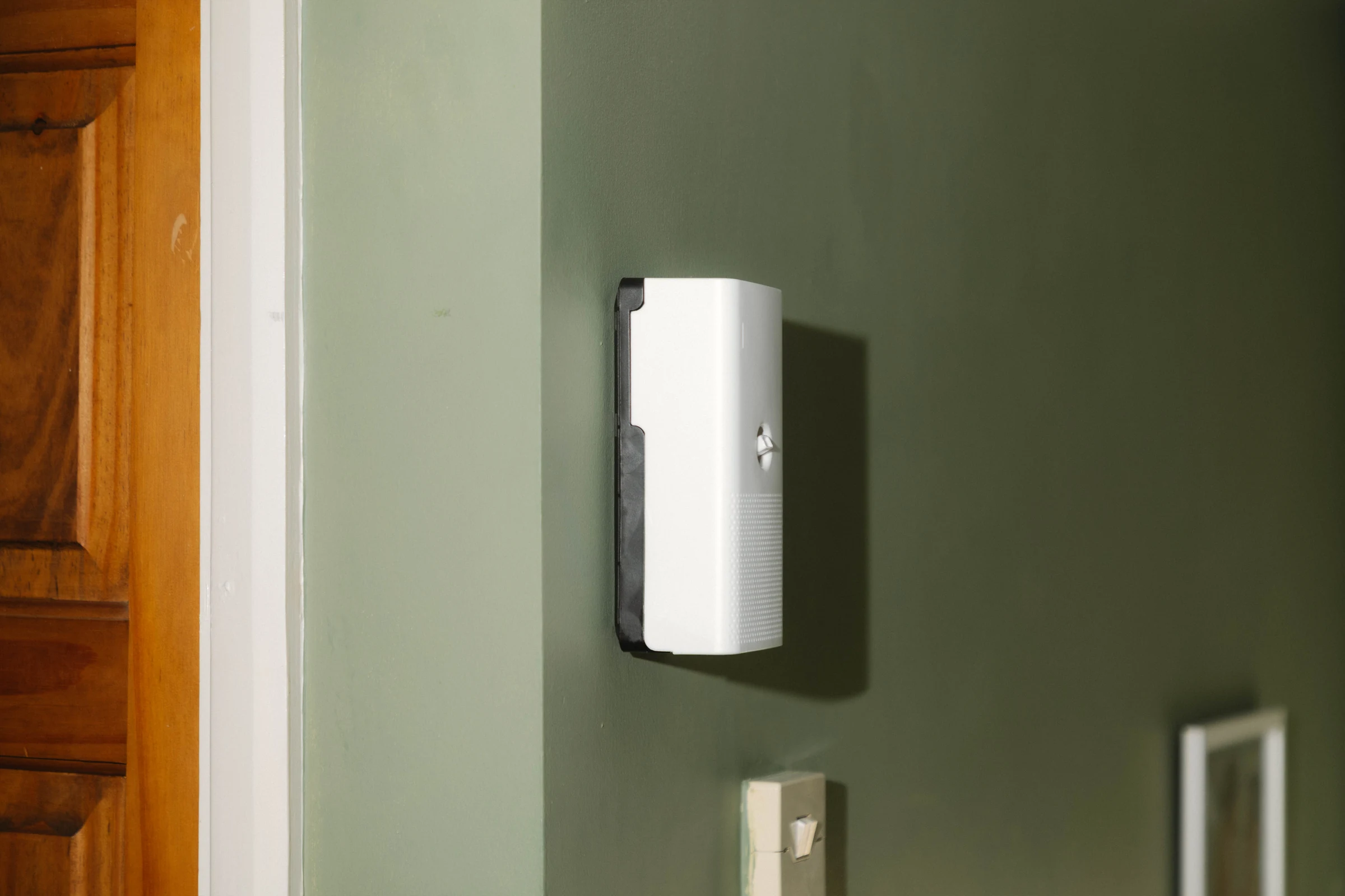 Rooms of Neighbours — Racheal Crowther